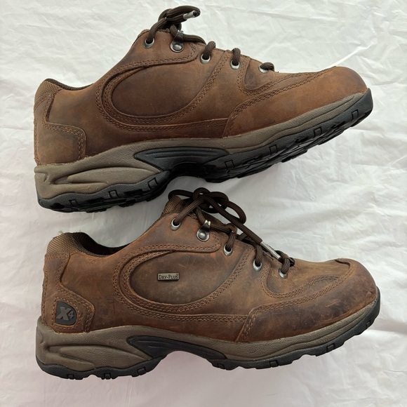 Cabela’s hiking low boots brown rubbed dry leather waterproof SZ 9 D Worn once main image 10